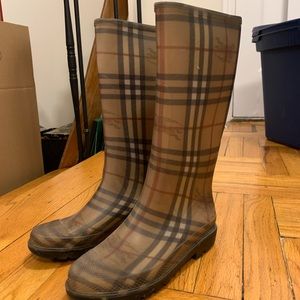 Burberry Rainboots